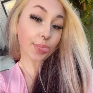 Meet your Posher, Destiny